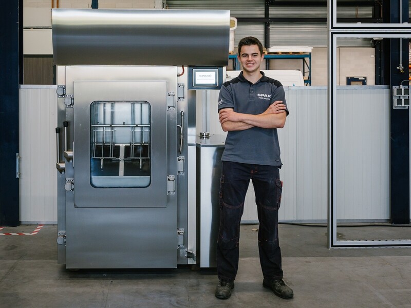Coverstory: Spako Food Machinery