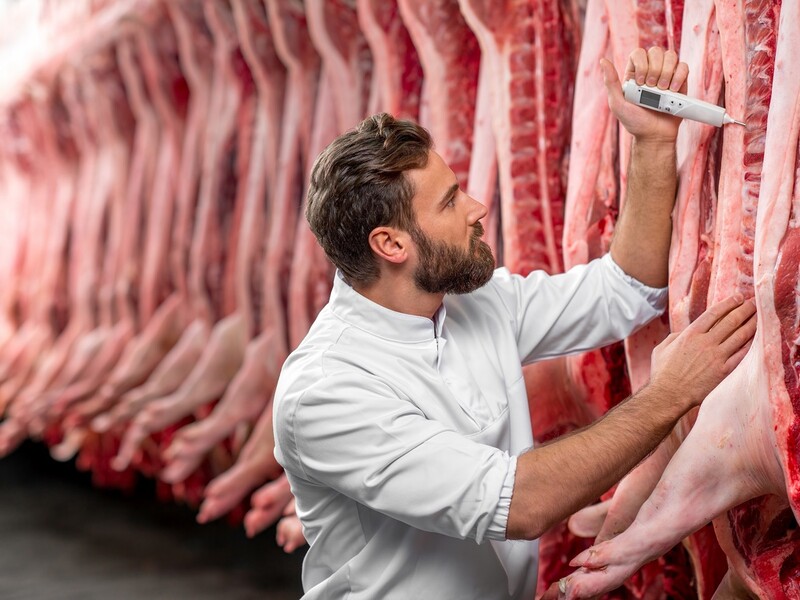 FNV: vanaf maandag 30 mei acties in slagerijen