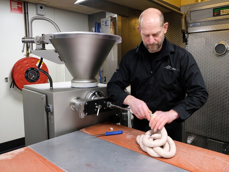 'Het is een feestje om met de Sausage-Linker te werken'